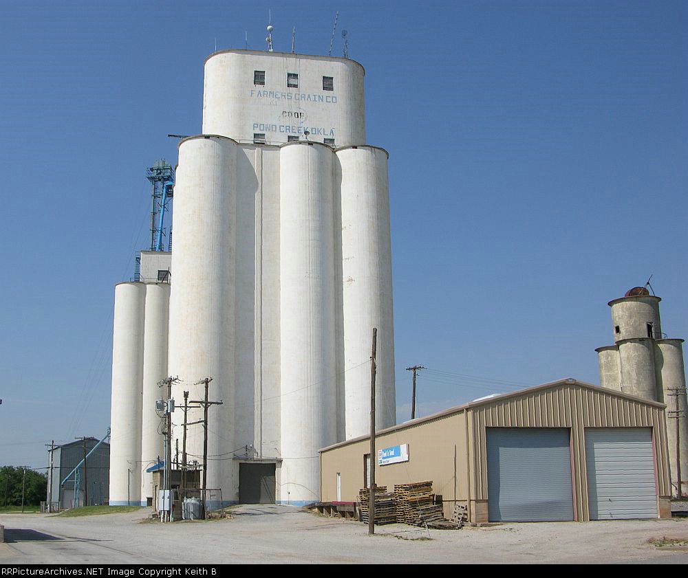 Farmers Grain Co. Coop Elevator
